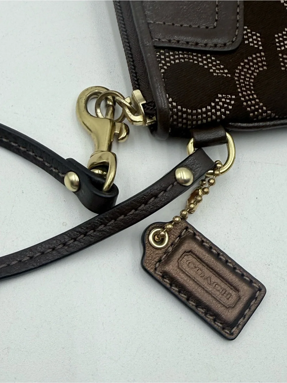 Coach Madison OP Art Sig Dots Brown Small Wristlet Purple Interior Hangtag